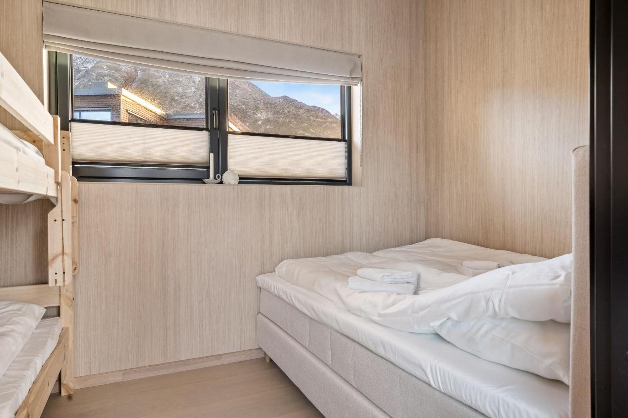 Sentralt I Lofoten Holiday home *