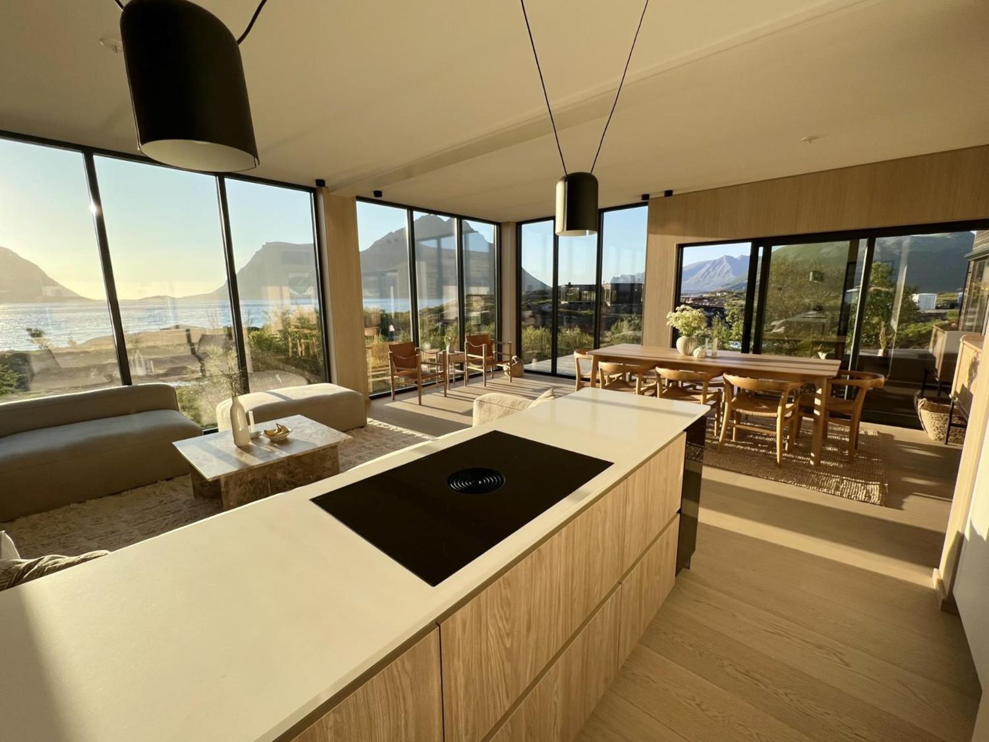 Sentralt I Lofoten Holiday home *